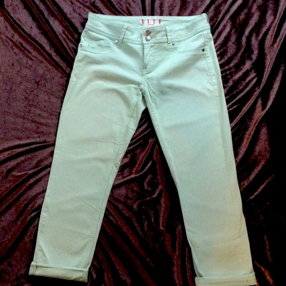 ELLE Teal Jean Capris